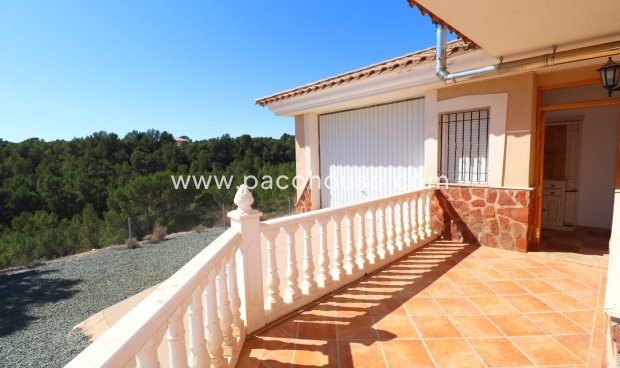 Resale - Villa -
La Parroquia
