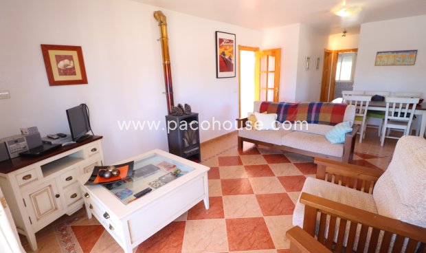 Resale - Villa -
La Parroquia