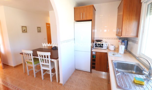 Resale - Villa -
La Parroquia