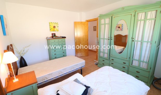 Resale - Villa -
La Parroquia