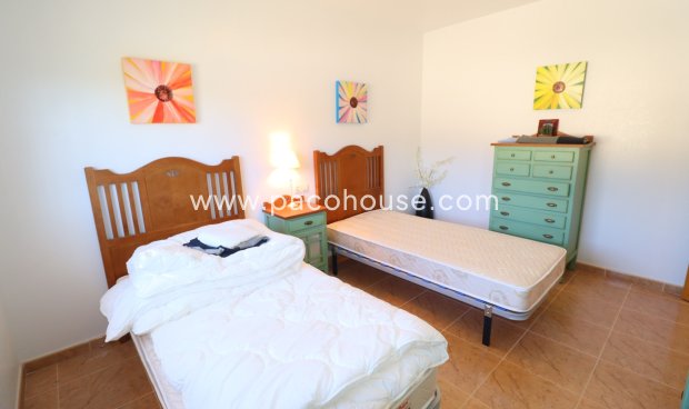 Resale - Villa -
La Parroquia