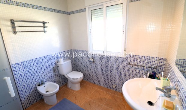 Resale - Villa -
La Parroquia