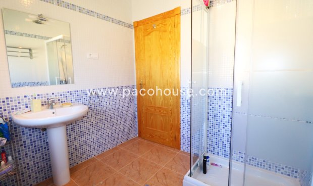 Resale - Villa -
La Parroquia