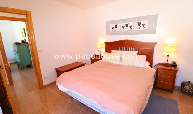 Resale - Villa -
La Parroquia