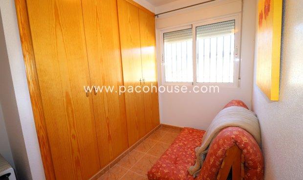 Resale - Villa -
La Parroquia