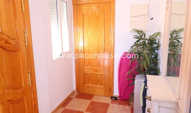Resale - Villa -
La Parroquia