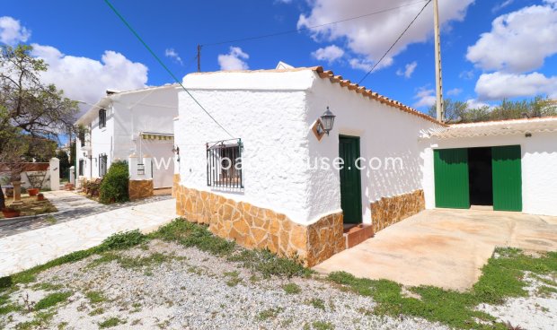 Resale - Cortijo -
Chirivel