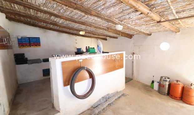 Resale - Cortijo -
Chirivel