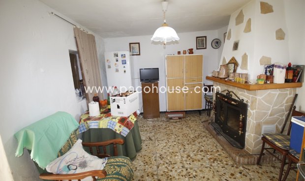 Resale - Town House -
Velez-Blanco