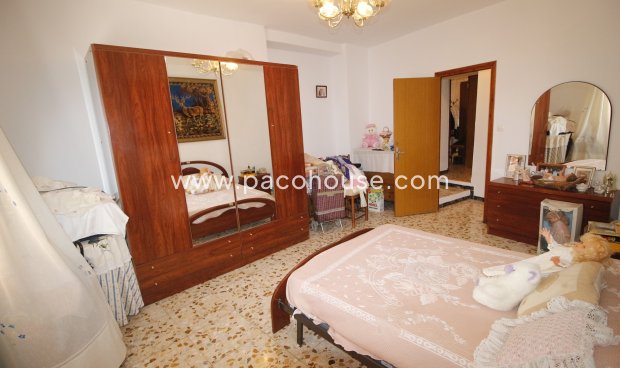 Resale - Town House -
Velez-Blanco