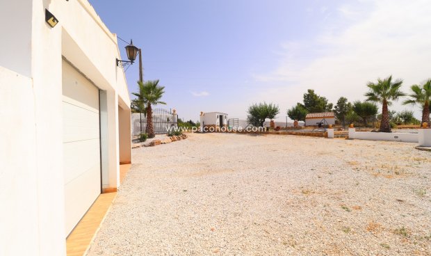 Resale - Cortijo -
Velez-Rubio