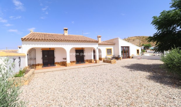 Resale - Cortijo -
Velez-Rubio