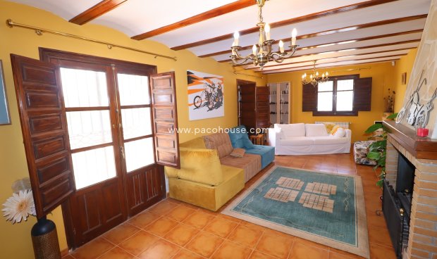 Resale - Cortijo -
Velez-Rubio