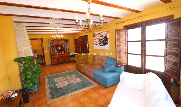 Resale - Cortijo -
Velez-Rubio