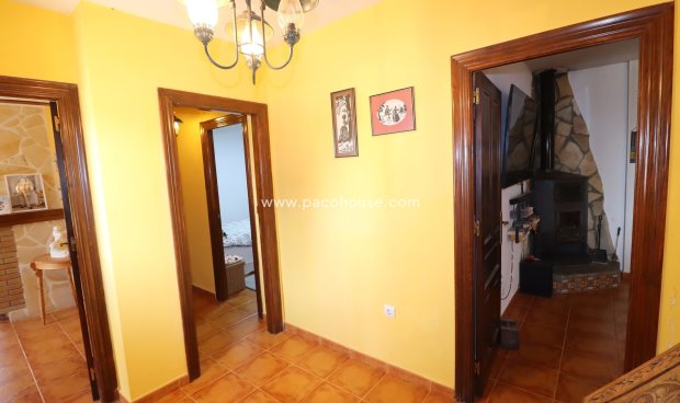 Resale - Cortijo -
Velez-Rubio