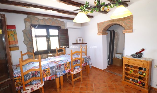 Resale - Cortijo -
Velez-Rubio