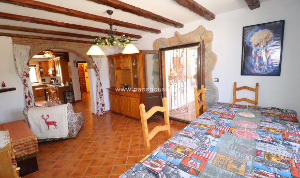 Resale - Cortijo -
Velez-Rubio