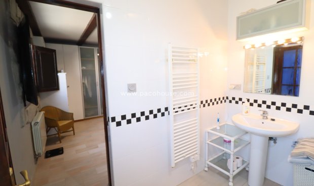 Resale - Cortijo -
Velez-Rubio