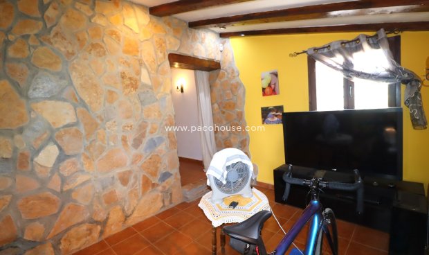 Resale - Cortijo -
Velez-Rubio