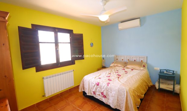 Resale - Cortijo -
Velez-Rubio