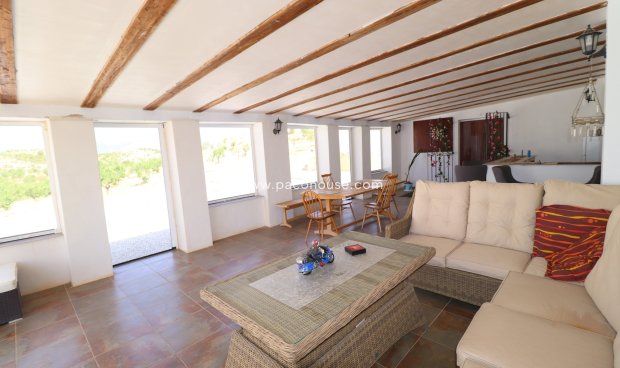 Resale - Cortijo -
Velez-Rubio