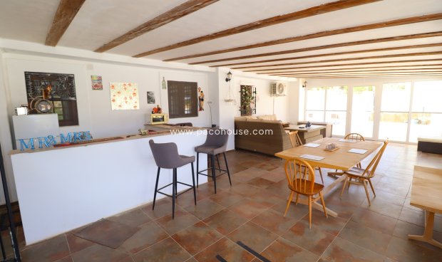 Resale - Cortijo -
Velez-Rubio