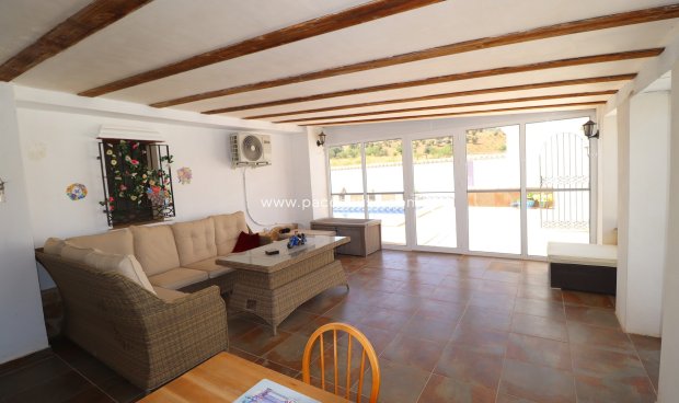 Resale - Cortijo -
Velez-Rubio
