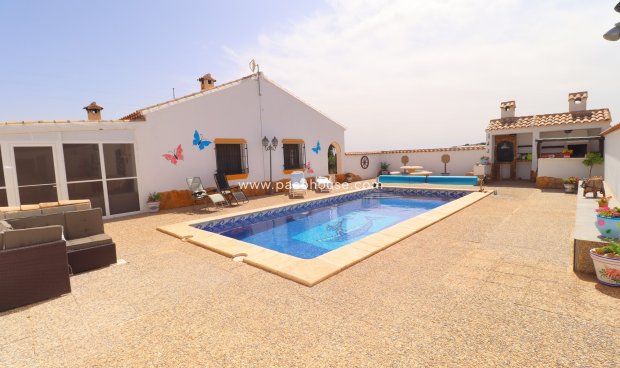 Resale - Cortijo -
Velez-Rubio