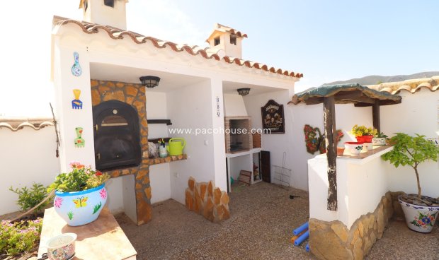 Resale - Cortijo -
Velez-Rubio