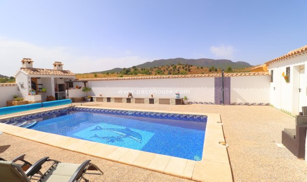 Resale - Cortijo -
Velez-Rubio