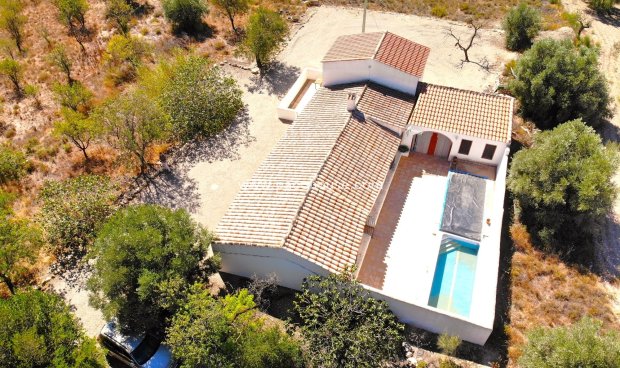 Reventa - Cortijo -
Velez-Blanco