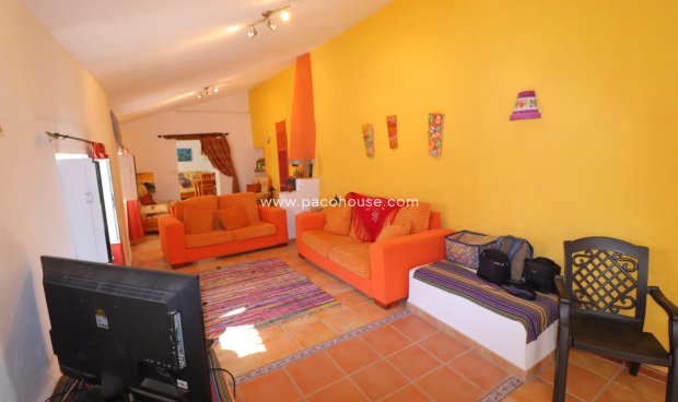 Reventa - Cortijo -
Velez-Blanco