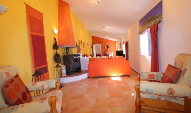 Reventa - Cortijo -
Velez-Blanco