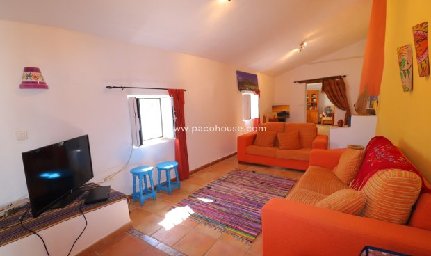 Reventa - Cortijo -
Velez-Blanco