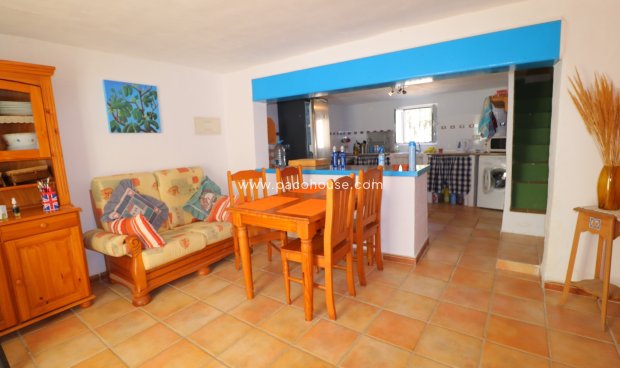 Reventa - Cortijo -
Velez-Blanco