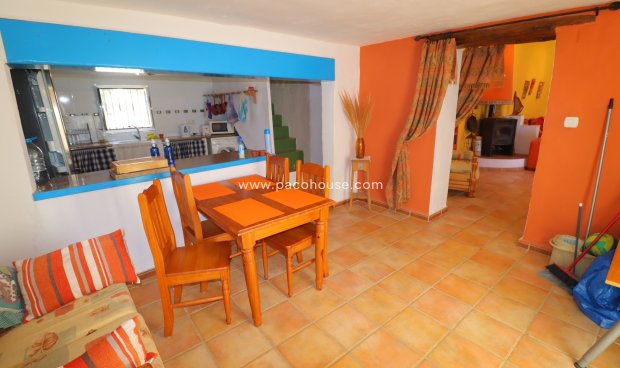 Reventa - Cortijo -
Velez-Blanco