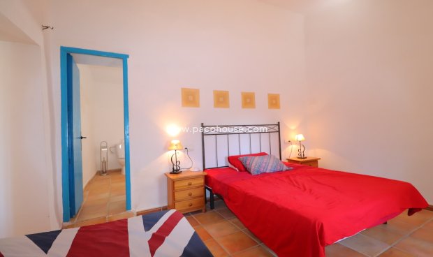 Reventa - Cortijo -
Velez-Blanco