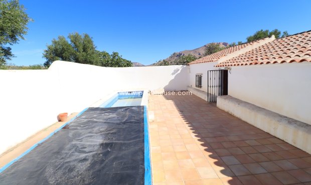 Reventa - Cortijo -
Velez-Blanco