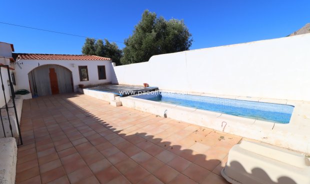 Reventa - Cortijo -
Velez-Blanco