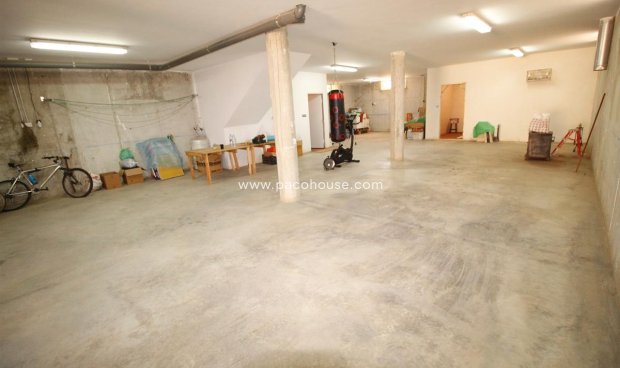 Reventa - Villa -
Purias