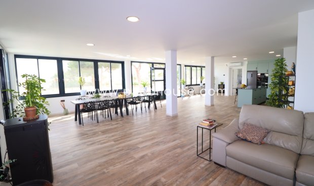 Resale - Villa -
Puerto Lumbreras