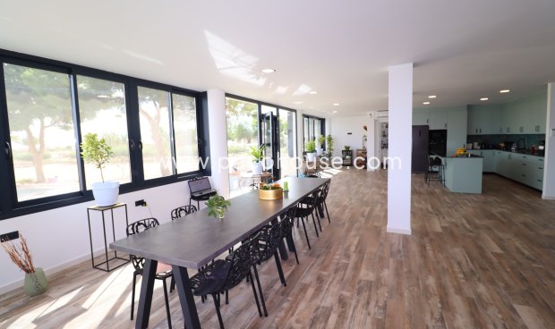 Resale - Villa -
Puerto Lumbreras