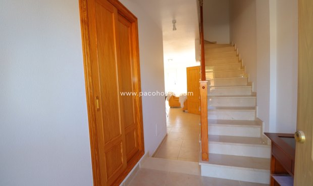 Resale - Duplex -
La Parroquia