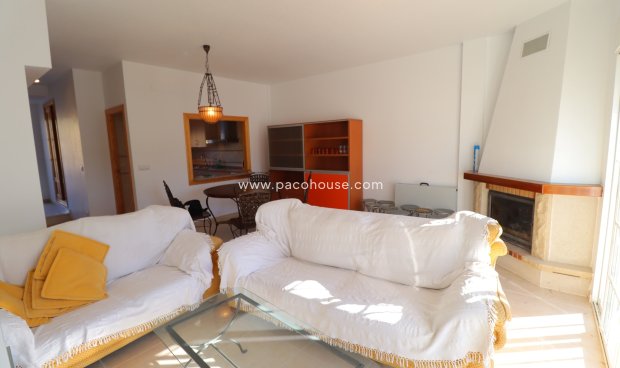 Resale - Duplex -
La Parroquia
