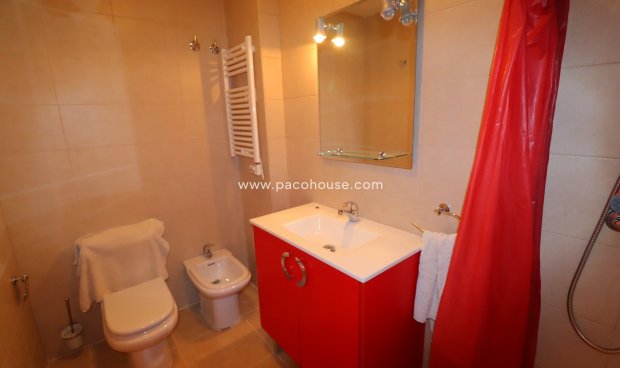 Resale - Duplex -
La Parroquia