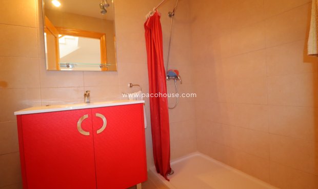 Resale - Duplex -
La Parroquia