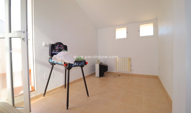 Resale - Duplex -
La Parroquia