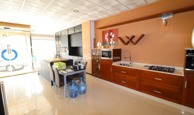 Resale - Commercial -
Velez-Rubio