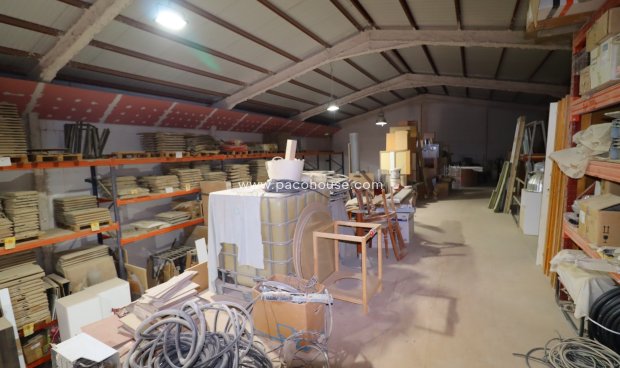 Resale - Commercial -
Velez-Rubio