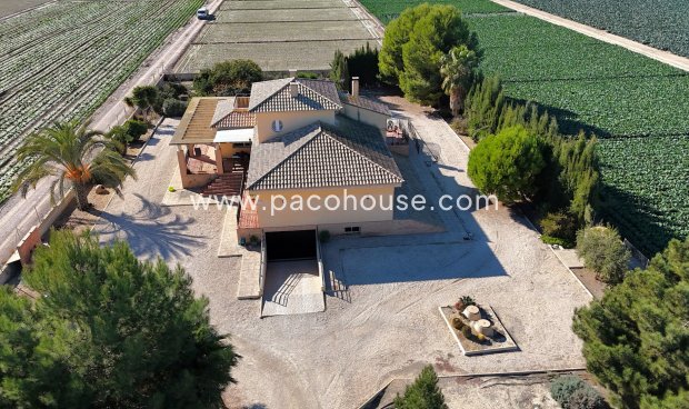 Resale - Villa -
Lorca